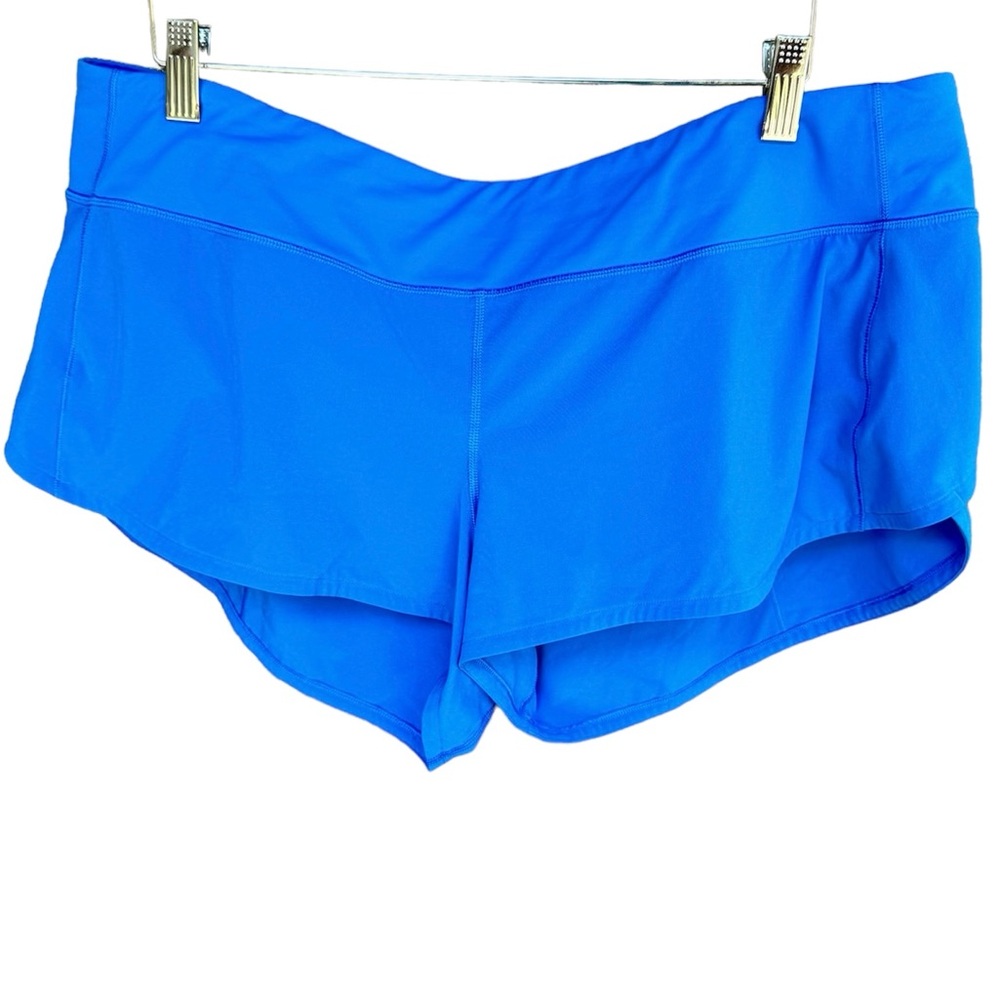 Speed Up Low-Rise Lined Short 2.5”.
Color: Poolside
Size: 14